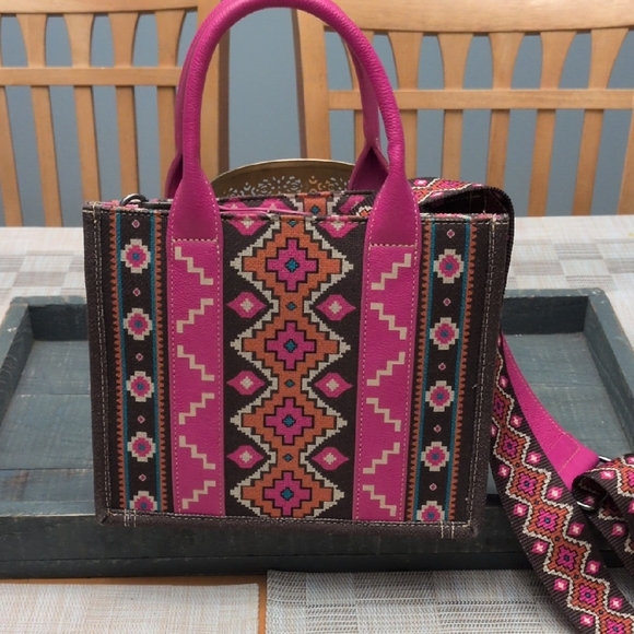 Wrangler Pink and Brown Patterned Tote - Picture 4 of 8
